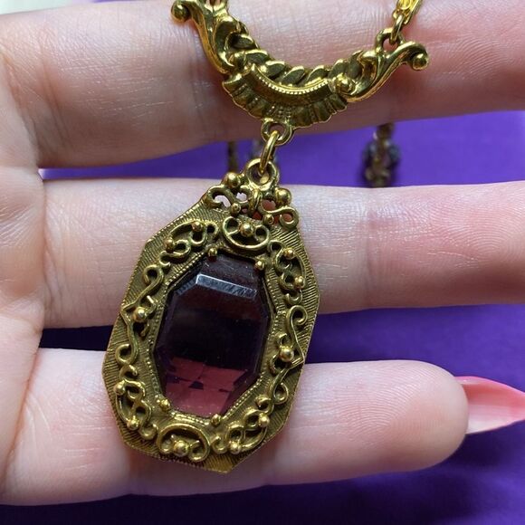 💛 Vintage Goldette Purple Crystal Gold Necklace - Picture 2 of 7